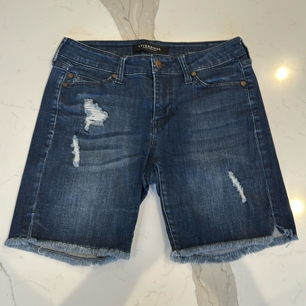 Liverpool Bermuda shorts‎